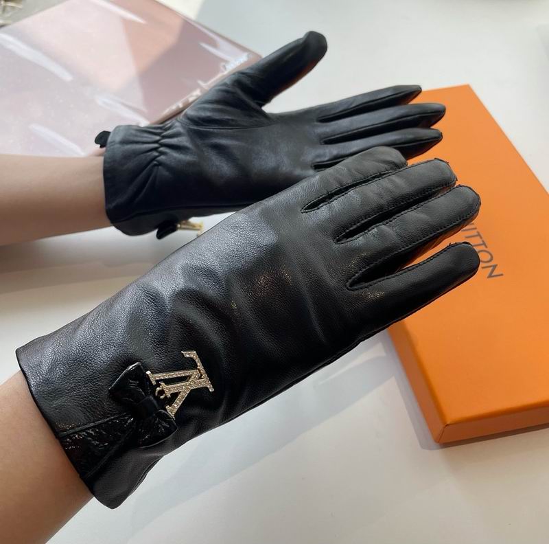 LV gloves hm18